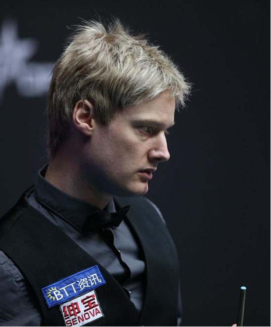 聚在池畔 聚在池畔