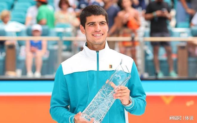 新聚焦于中 新聚焦于中